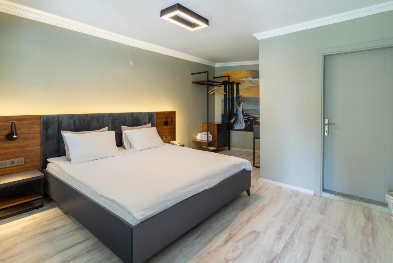 Kayalar Blue Beach Hotel Sazli Екстер'єр фото