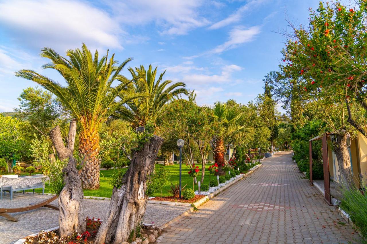 Kayalar Blue Beach Hotel Sazli Екстер'єр фото